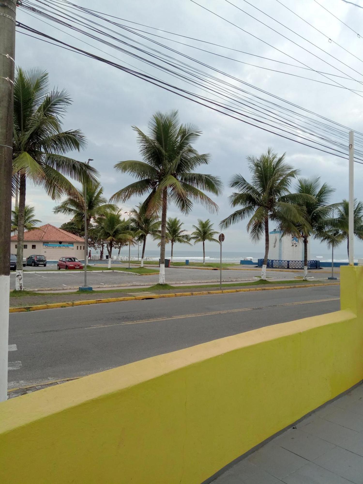Hotel Pousada Plataforma Mongaguá Exteriör bild